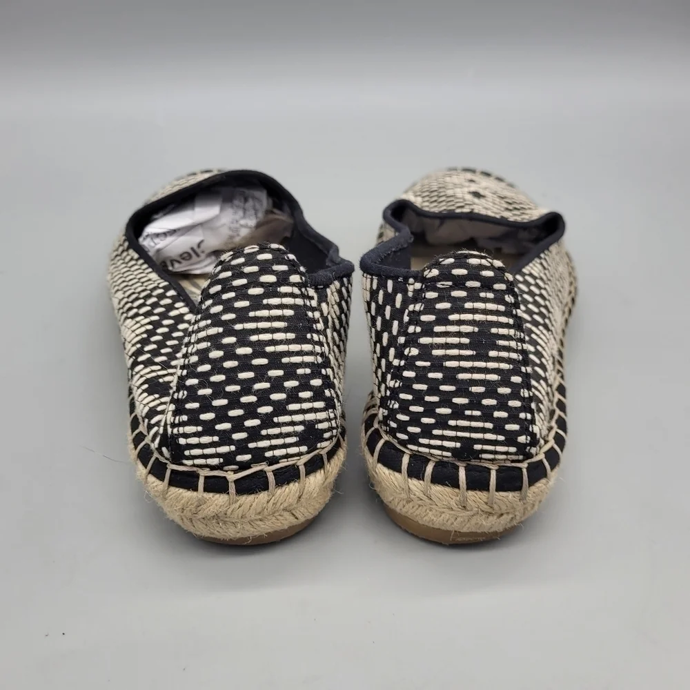 Dolce Vita Shoes Women's 8 DV Espadrilles Slip On